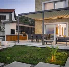 Beachfront Villa with Pool and Sea Views on Ciovo island near Trogir, Sleeps 8